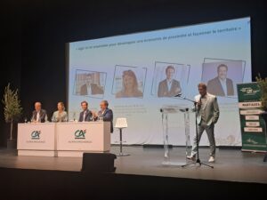 Réunion Crédit Agricole Alpes Provence autour de l'étang de Berre