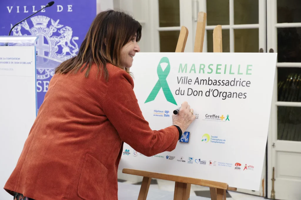 Première adjointe au Maire de Marseille (santé publique, promotion de la santé, sport santé, conseil communal de santé, santé environnementale), Présidente du Conseil de surveillance de l’Assistance Publique – Hôpitaux de Marseille (AP-HM)