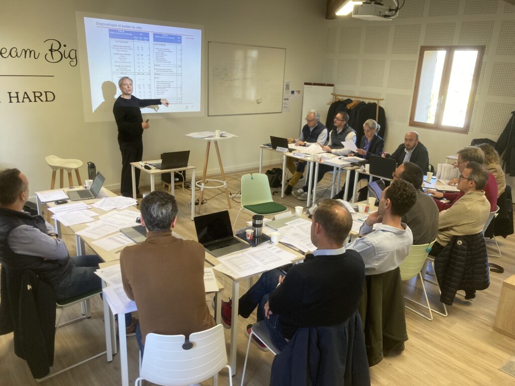 Séance de formation à l'Institut régional des chefs d'entreprises